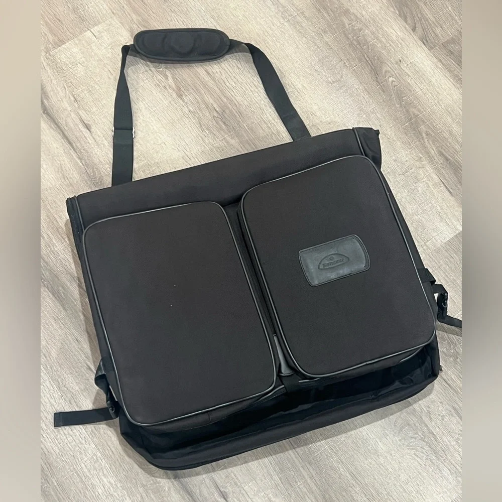 NWT Samsonite 700 Series Ultravalet Classic Black Travel Garment Bag